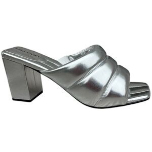 Lisa Vicky Silver Metallic "Very Vicky" Cushion Women's Size 9M Mules Block Heel